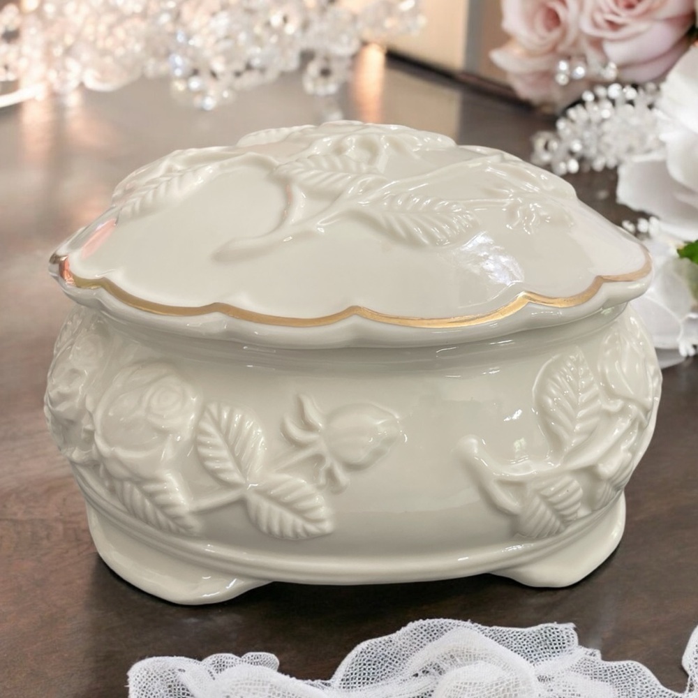 Bisque Porcelain Raised Rose Pattern Gold Trimmed Storage Box Footed